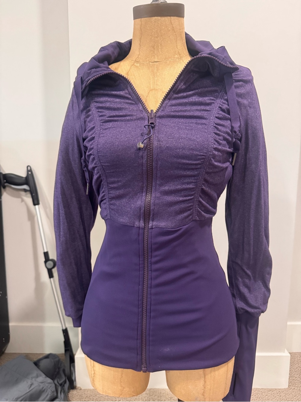 Lot of 2 lululemon Purple Zip-Up Hooded Women's Top & grey zip up hooded Jacket